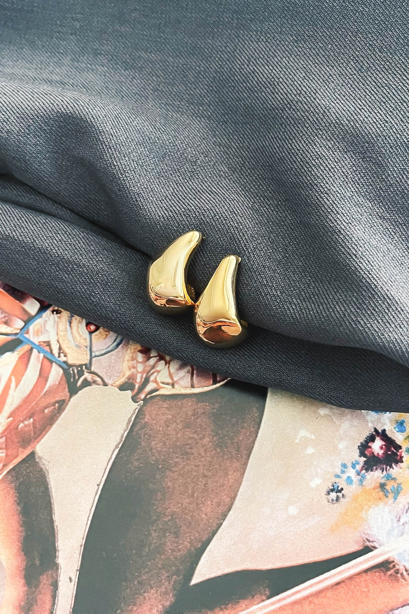 Irregular Teardrop Earring Gold